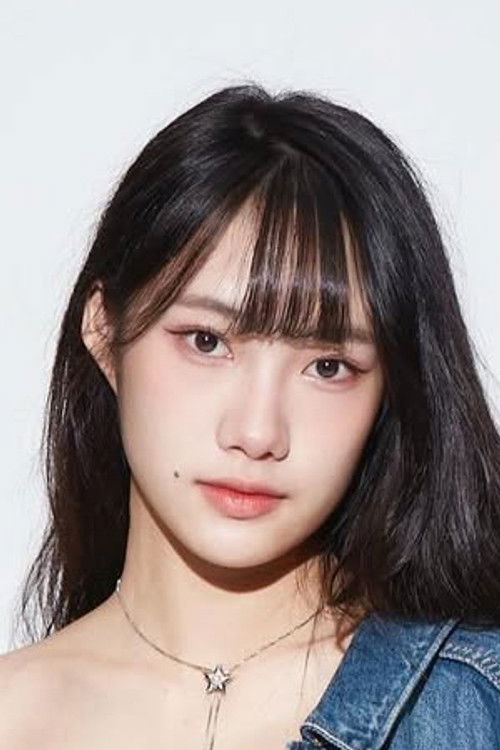 Yung-Hsun Hou as Classmate