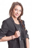 Vivian van Huiden as Mirjam Weisman