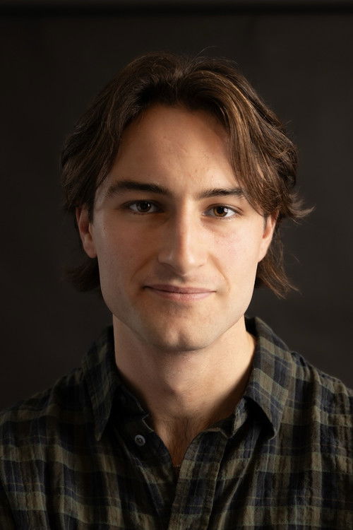 Peter Vaughan as Kevin