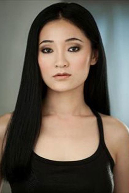 Wenli Fu as Fang Rong