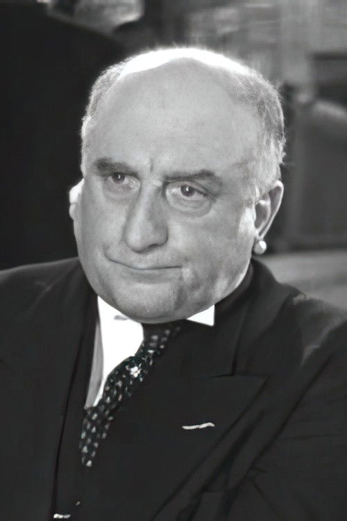 André Marnay as Doctor
