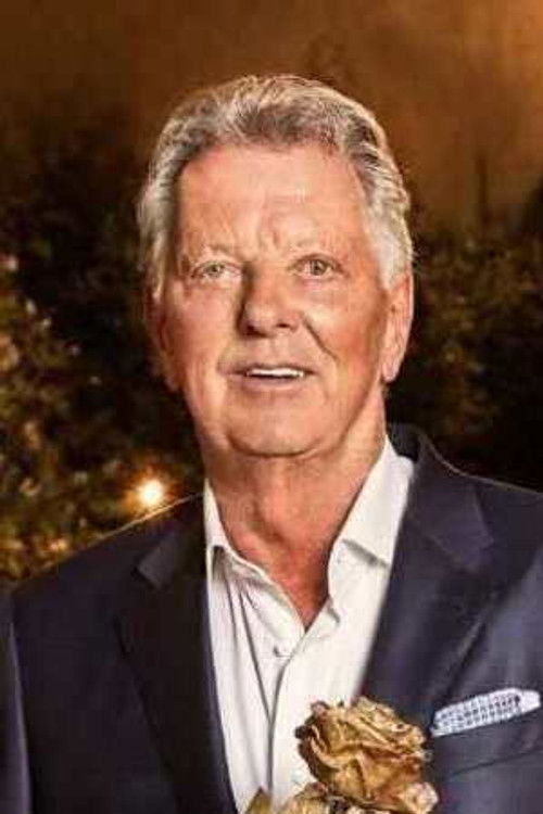 Gerard as Self - Bachelor