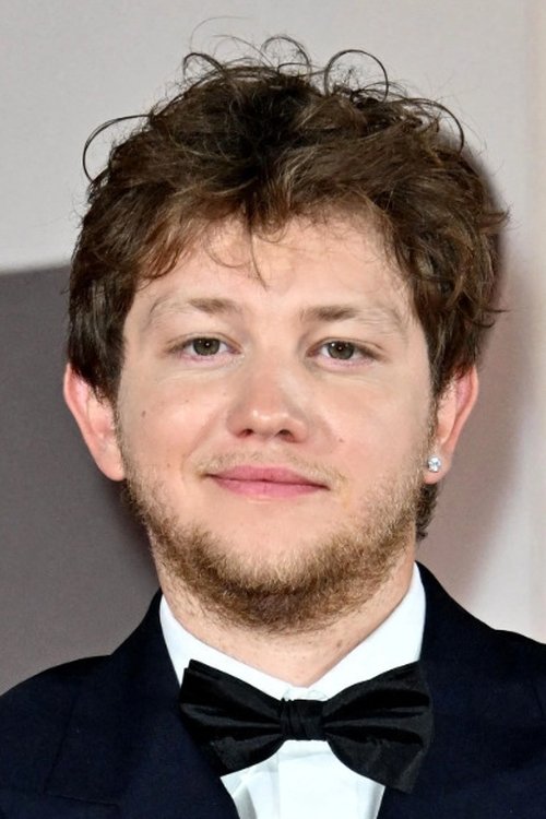 Anthony Bajon as Lucas Lemesle