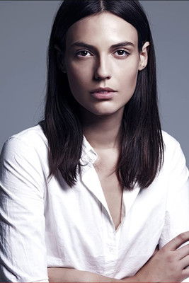 Kate Amundsen as Donna