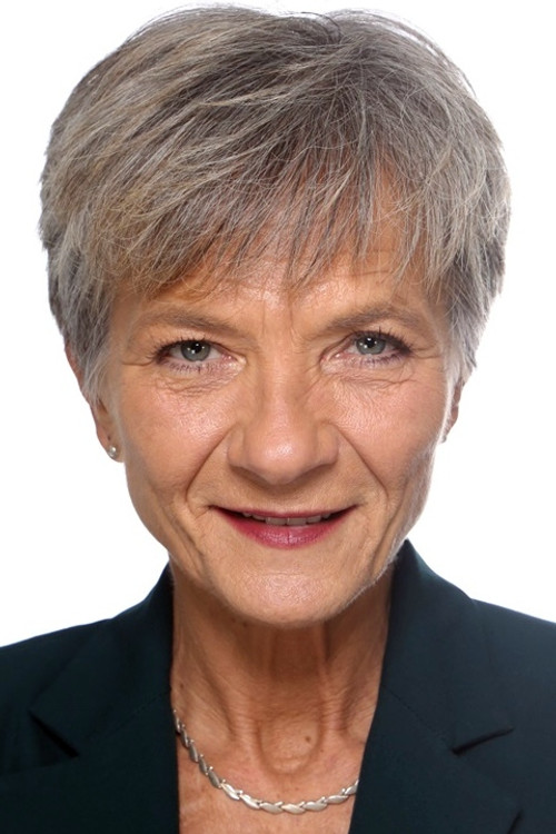 Aline Chaud as Noelle