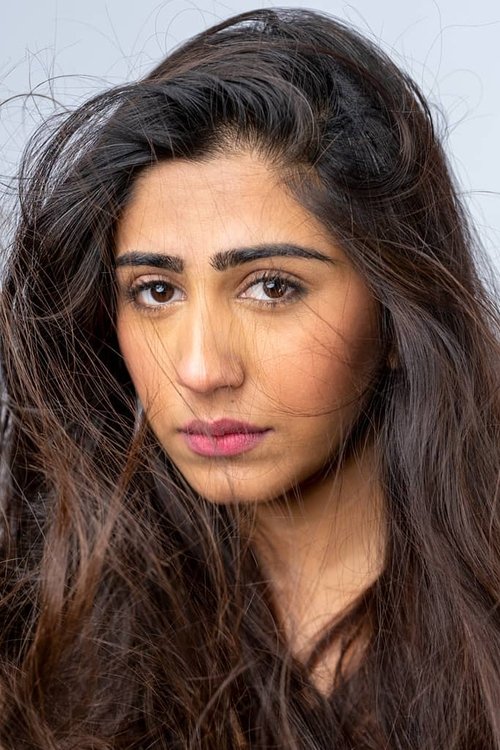 Naeema Butt as Ghazala Habib – Shariq's sister