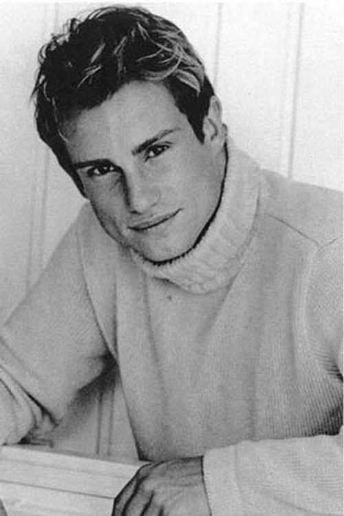 Fausto Maule as Bernardo