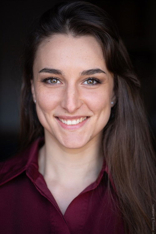 Alicia Mathenna as Chloé