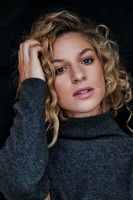 Laura Cuenca Serrano as Waitress