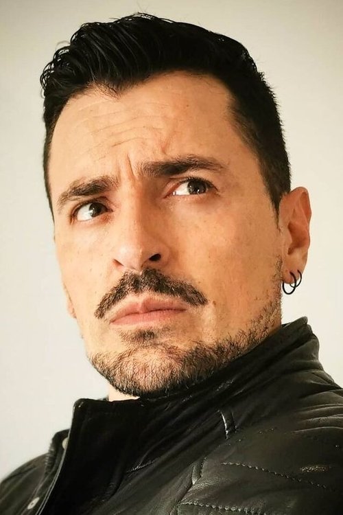 Rafael Zea as Andres