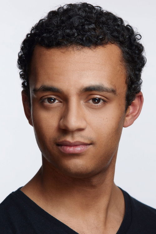 Tyrell Otoo as Simon