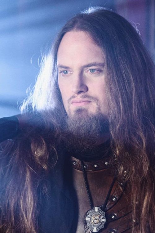 Sebastian Levermann as vocals, guitars