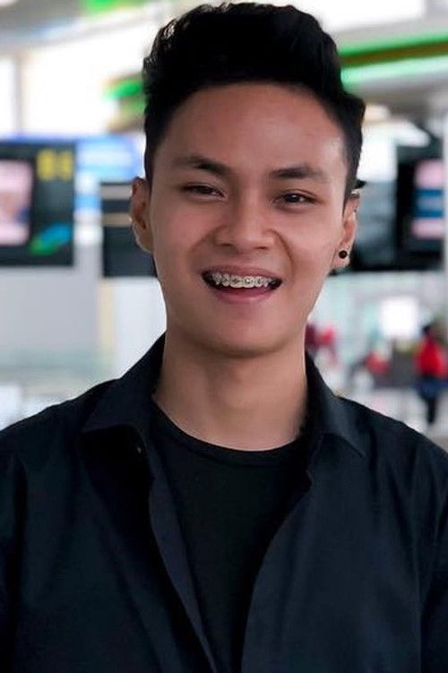 Petrus Mahendra as Aris