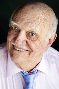 Gabriel Bacquier as Victor