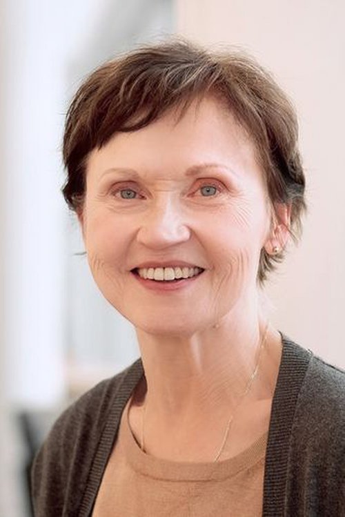 Caroline Kava as Charlotte Yablonski