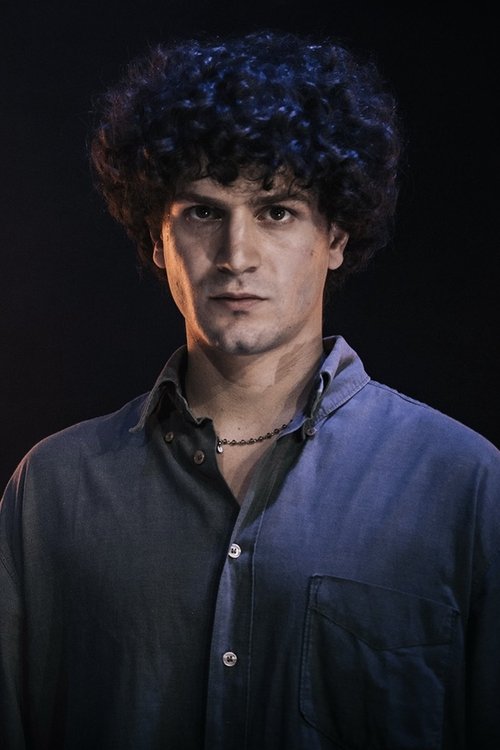 Giorgio Quarzo Guarascio as Valentino