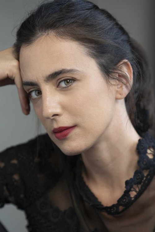 Marina Savino as Studentessa