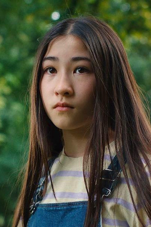 Lill Berteloot as Yuna