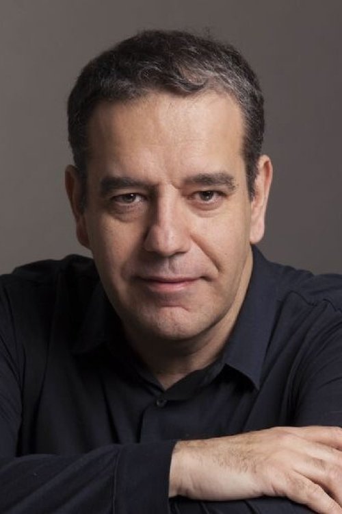 José Luis Navarro as Montador de Aire Acondicionado