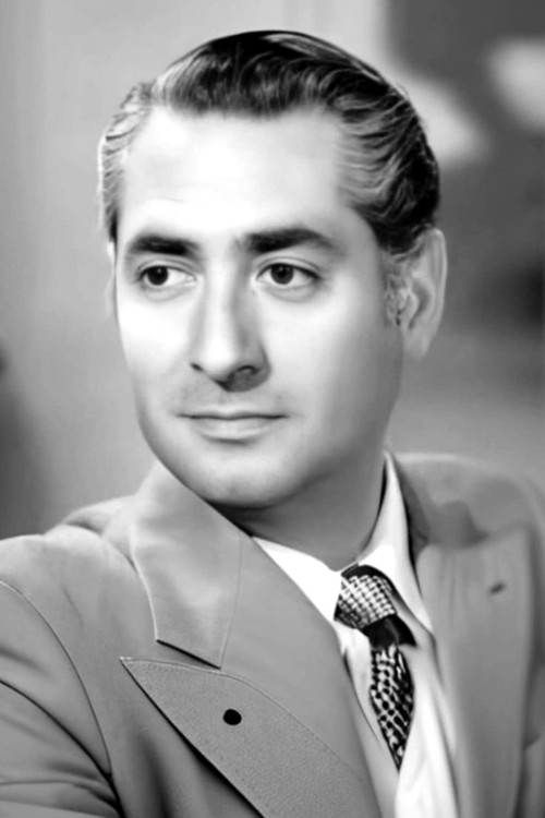 Luis Beristáin as Lic. Pérez