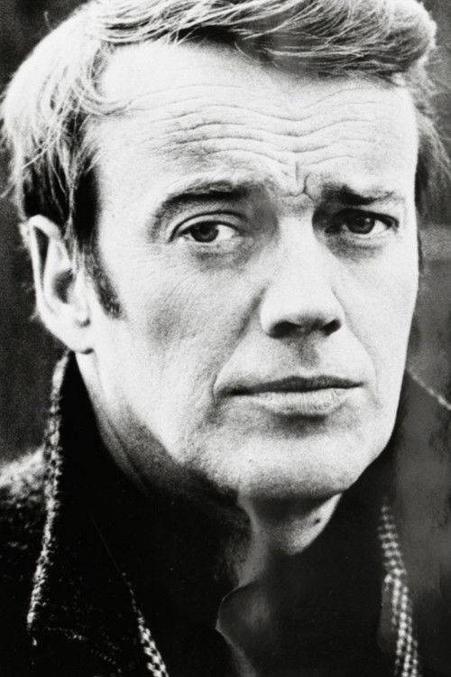 Per Gunnar Evander as Interviewer