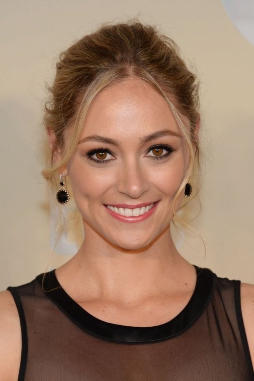 Elizabeth Masucci as Detective Clarke