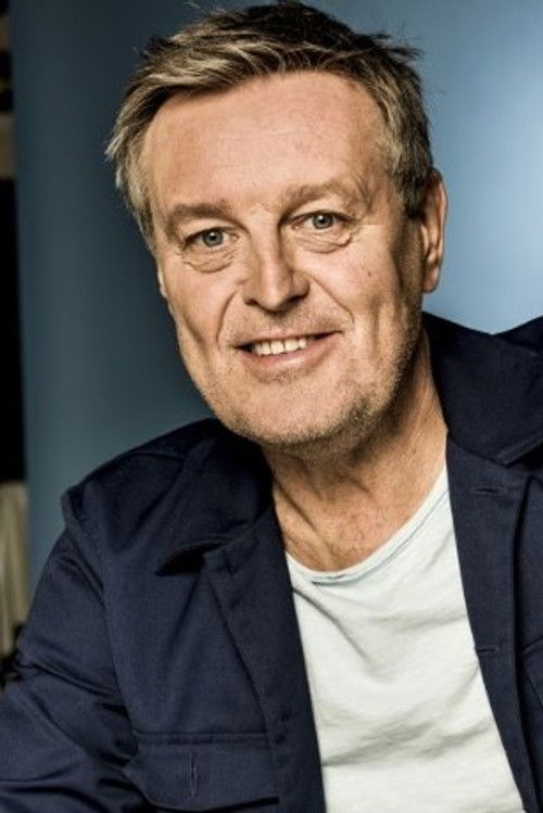 Frank Raes as Frank Raes