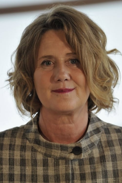 Verónica Llinás as Victoria