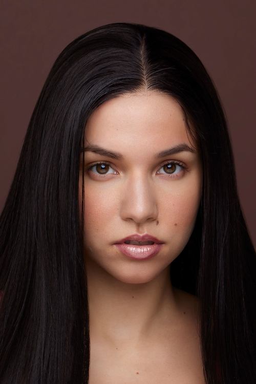 Luna Sofía Miranda as Lulu