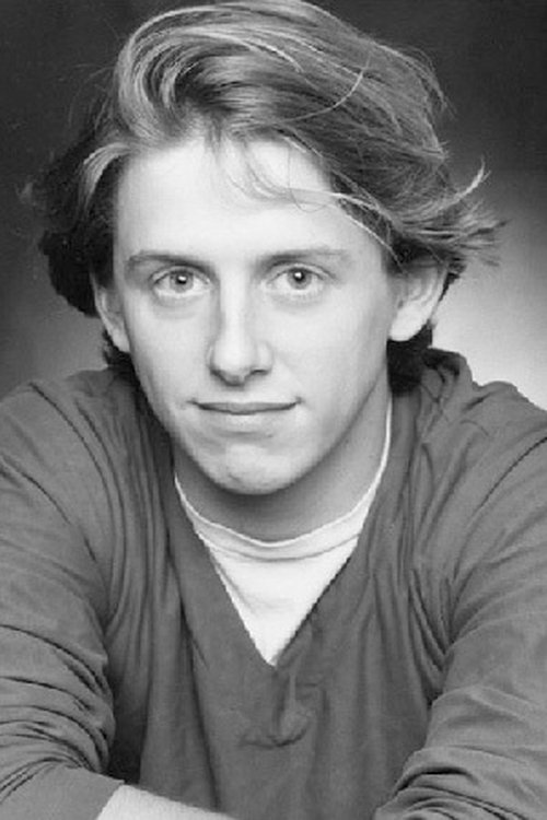 Hank Harris as Detective's Researcher