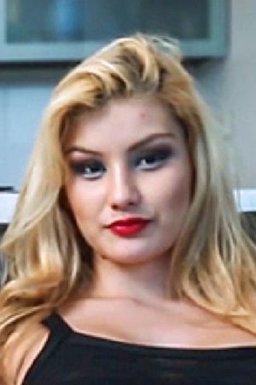 Valentina Bolivar as 