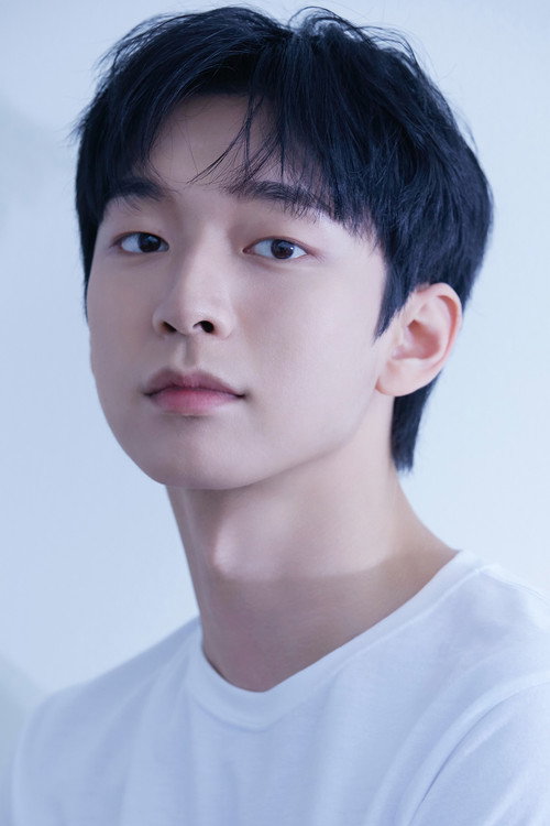 Kim Dong-won as Kwon Min-jung