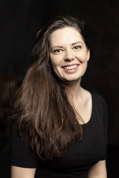 Rena Bryson as Emear