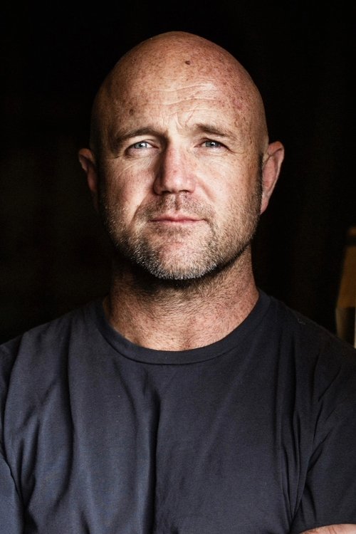 Stuart Thorp as Rio Thug #1