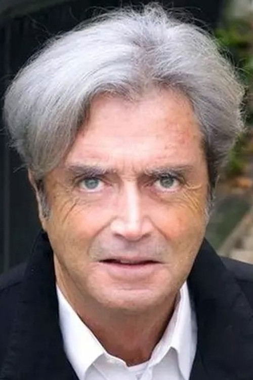Christophe Tourrette as Le moniteur de ski âgé