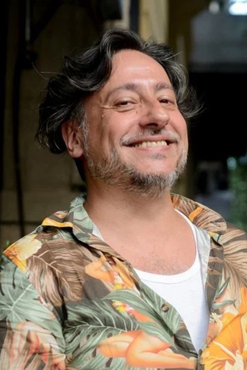 Daniel Casablanca as Damián Castillo