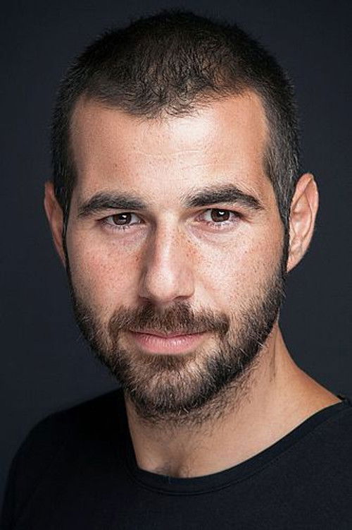 Seçkin Zenginler as 