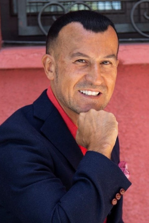 Richy Castellanos as 