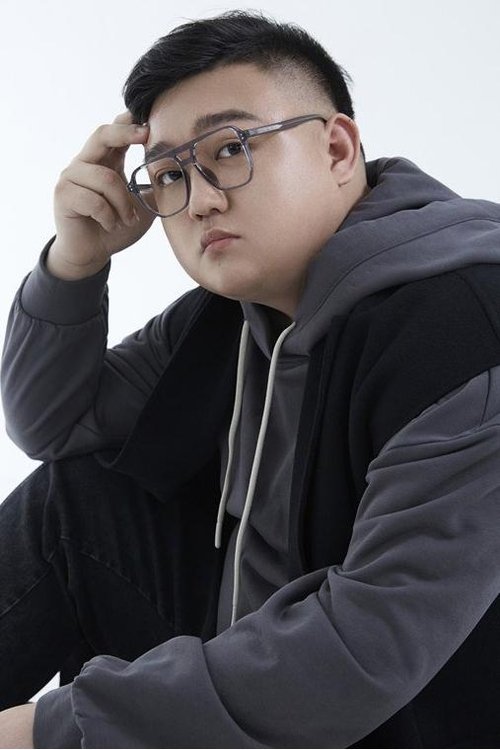 Nan Yu as 龙耳士兵(voice)