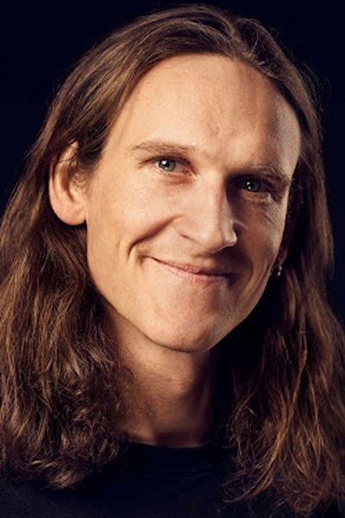 Mads Duelund as Gustav