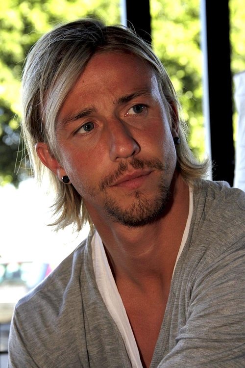 José María Gutiérrez as Himself