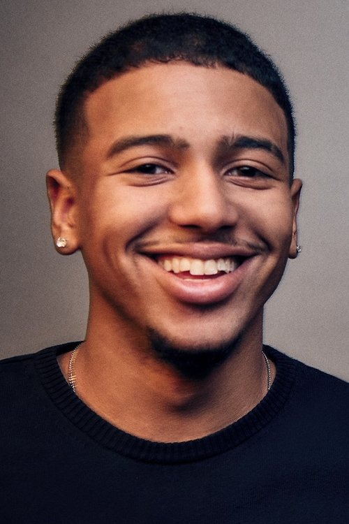 Aaron Maldonado-Morales as Amadou