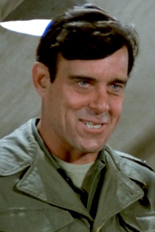 Beeson Carroll as Capt. Earl Delise