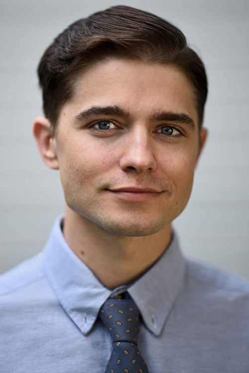 Andrew Yackel as Alton