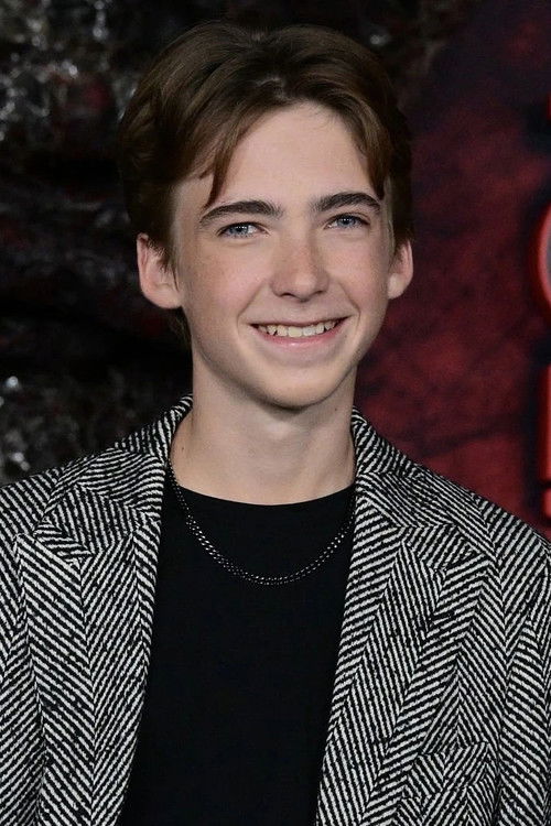 Carson Minniear as Phillip Saunders