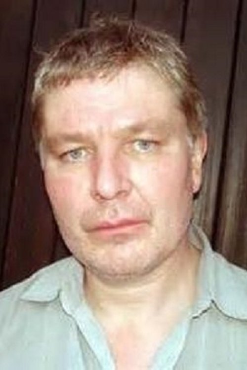 Breffni McKenna as Dinny