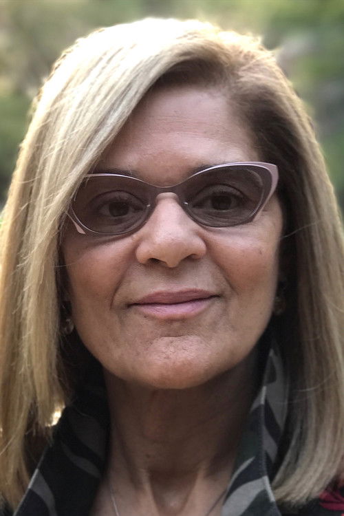 Lynne Southerland as Self - Director