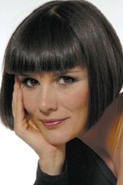 Edit Balázsovits as Önmaga - Műsorvezető