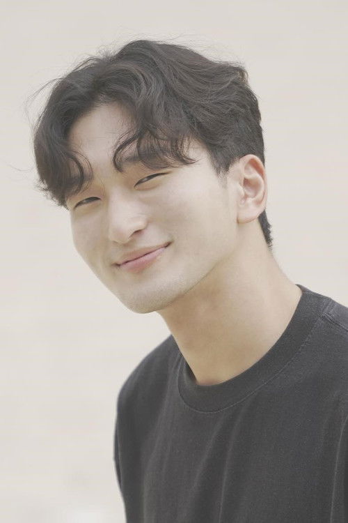 Kim Byung Woo as Kyung Woo