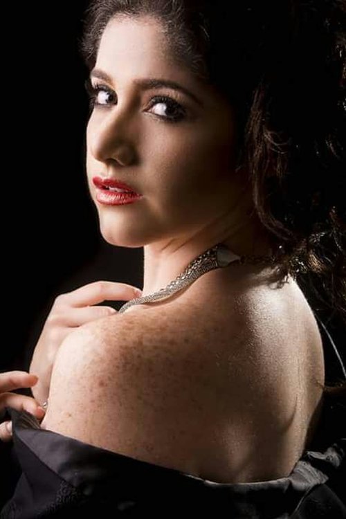 Evelia Di Gennaro as Sister Camila